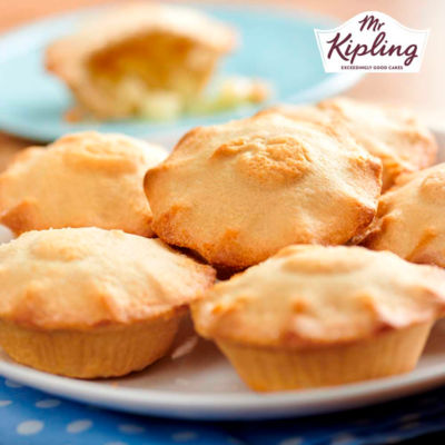 Mr Kipling Bramley apple pies 6 pack, imported from the UK