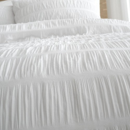 Catherine Lansfield Seersucker Single Duvet Set White