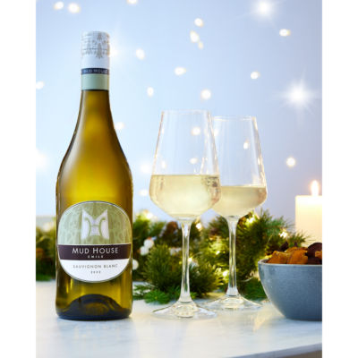 Mud House Chile Sauvignon Blanc white wine 75cl, imported from the UK