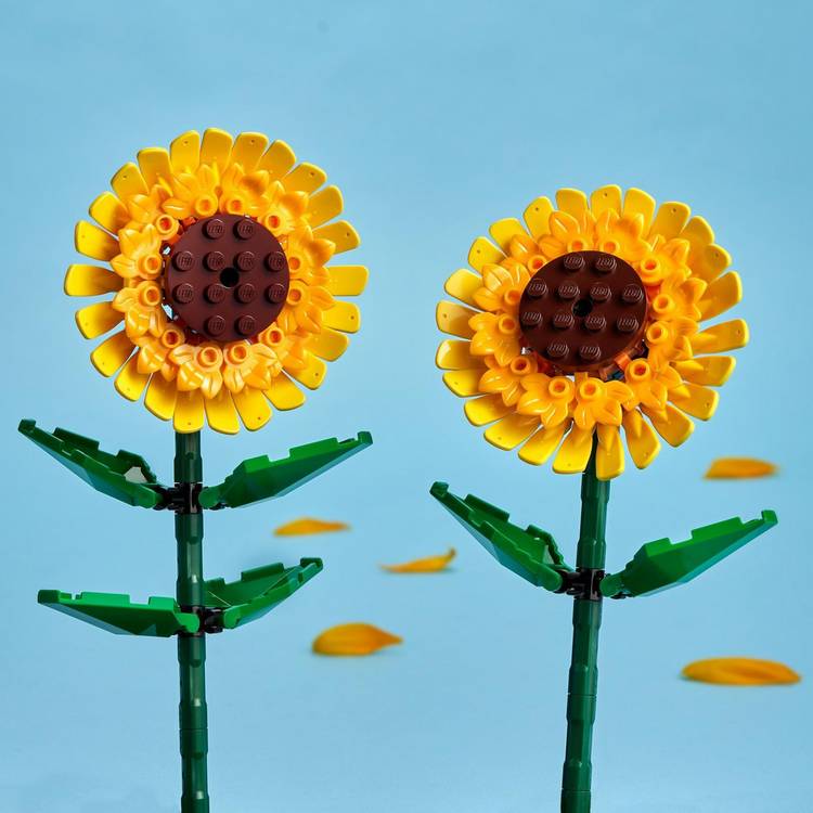 LEGO Sunflowers 40524 building set, 25 cm tall, UK version