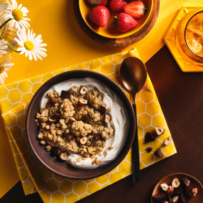 Kellogg's Crunchy Nut chocolate & hazelnut granola 380g, UK version
