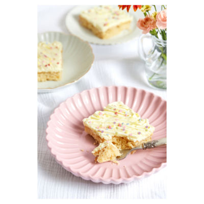 Just Love Confetti Traybake sponge cake, UK version