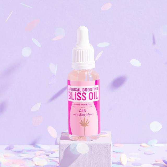 Woowoo CBD Arousal Boosting Bliss Oil   30ml GOODS M&S