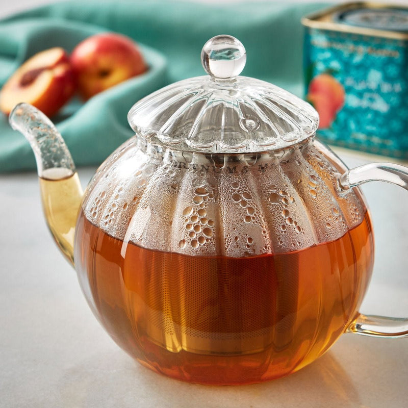 Black tea with peach loose leaf caddy 125g (British brand)