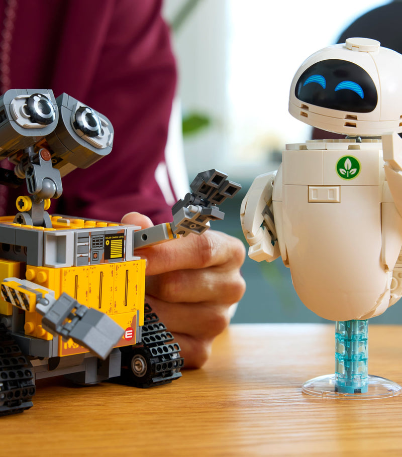 Lego Disney Pixar WALL-E and EVE building kit, UK version