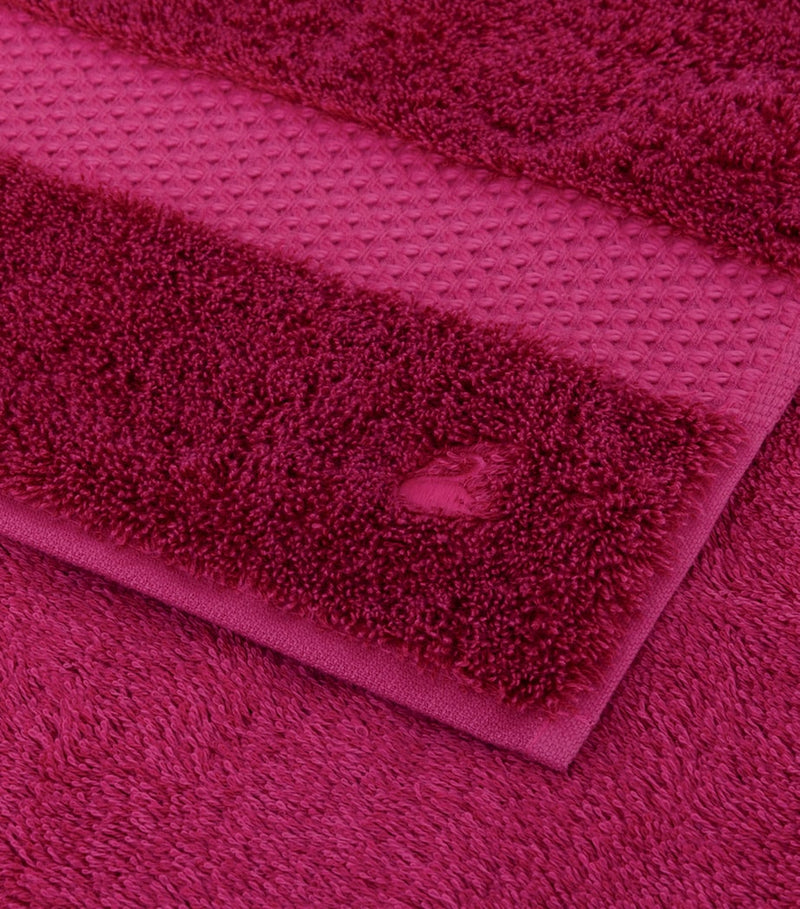 Yves Delorme Étoile hand towel 55cm x 100cm (British brand)