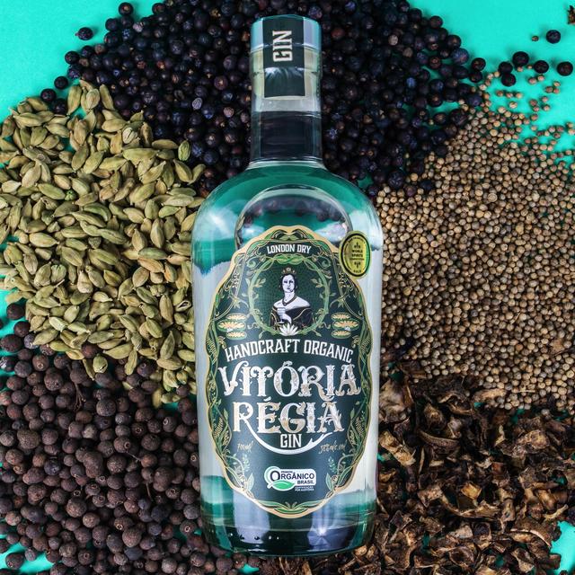 Vitoria Regia Organic Gin 70cl GOODS M&S