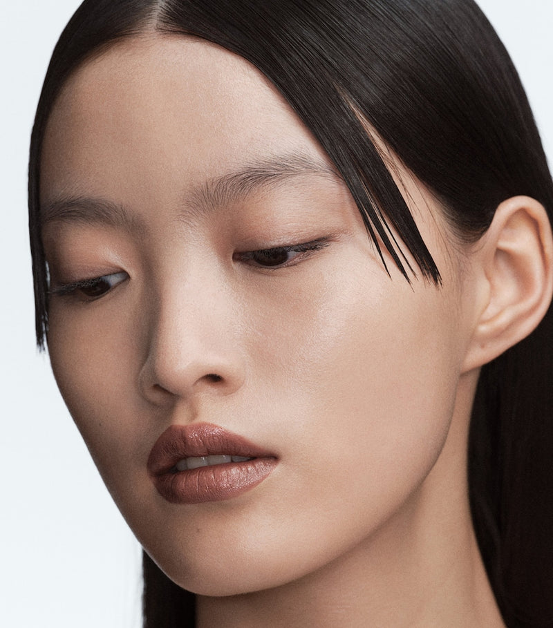 Byredo satin lipstick with rose extract for hydration - British product