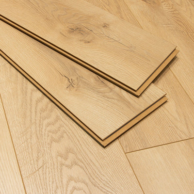 Costco UK Golden Select Oslo Light Oak Splash Shield AC5 Laminate Flooring - 1.146 m² per Pack- Buy online at McGrocer