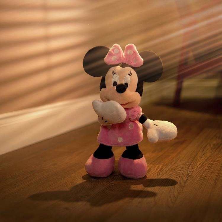 Disney Minnie Mouse soft toy 25cm, UK version