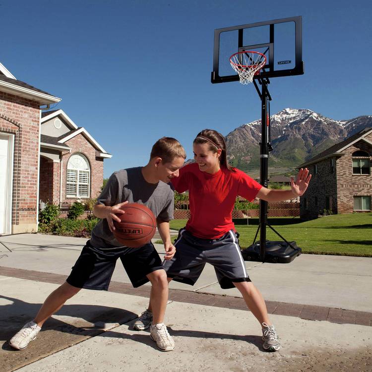 Lifetime adjustable portable basketball hoop 52 inch, imported from the UK