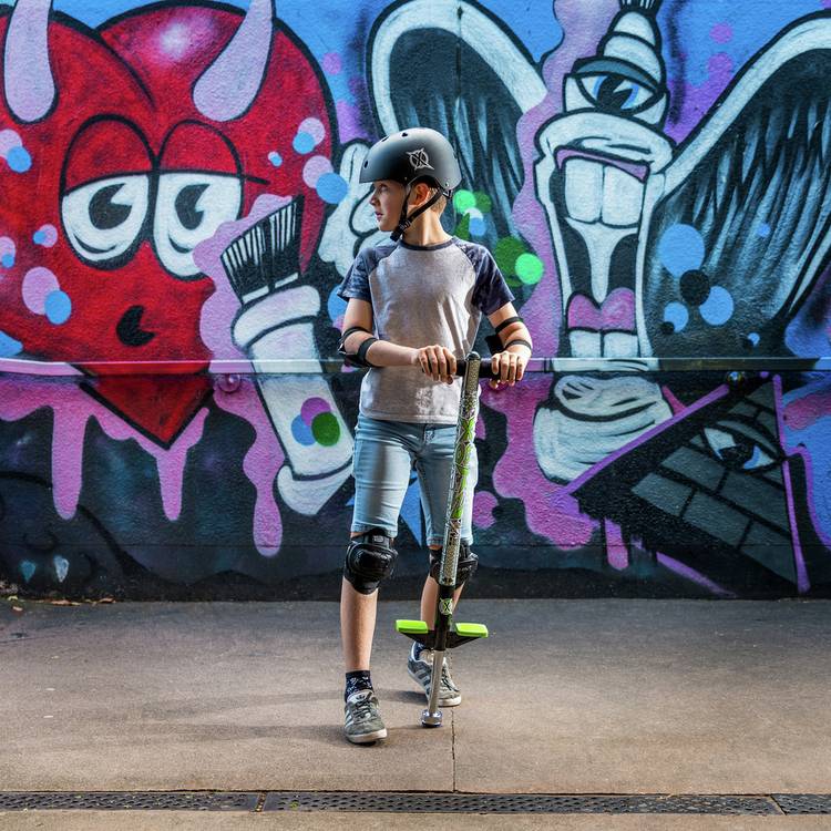 Xootz pogo stick outdoor toy for children - British product