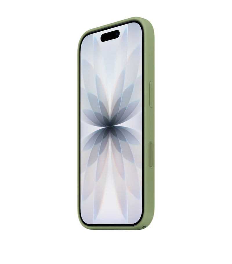 Apple Silicone iPhone 17 MagSafe Case - British product