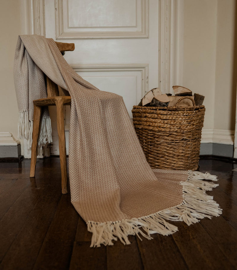 Araminta Campbell alpaca-blend Woodland Inkcap throw 150cm x 230cm - British product
