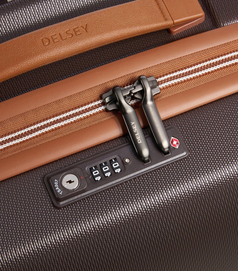 Delsey check-in suitcase with laundry and shoe bags, 82cm - British product