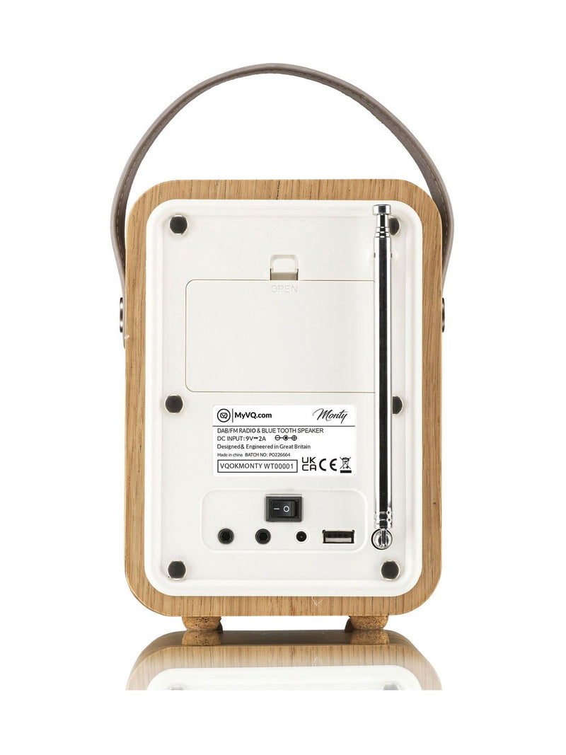 VQ Oak Monty DAB radio with wood case, UK version