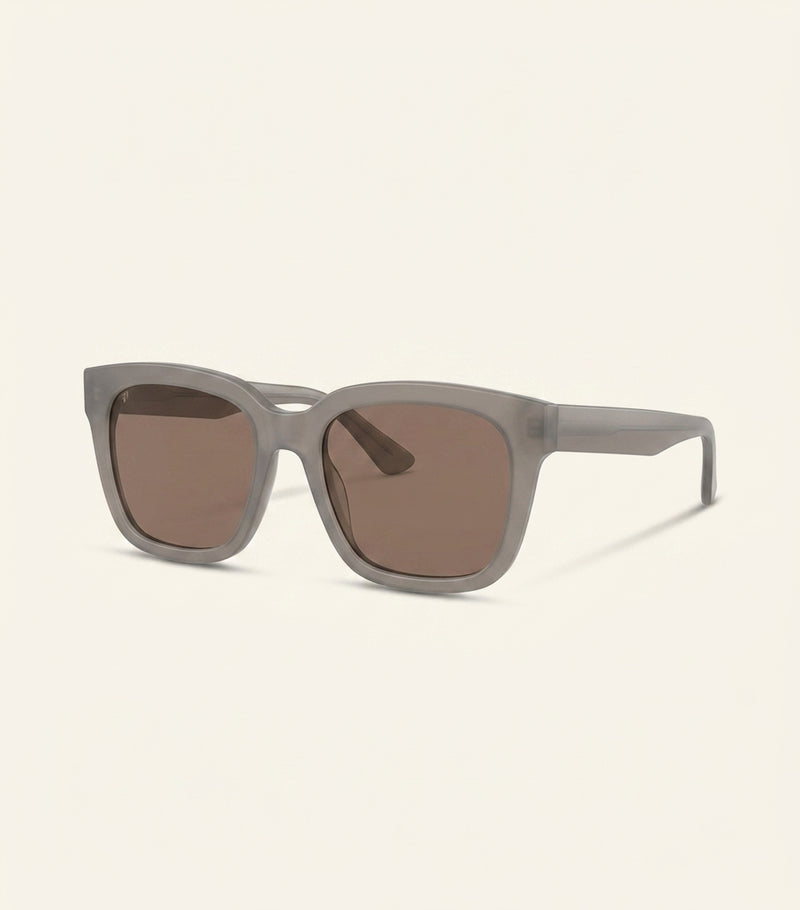 Gucci injected GG1338S sunglasses, imported from the UK