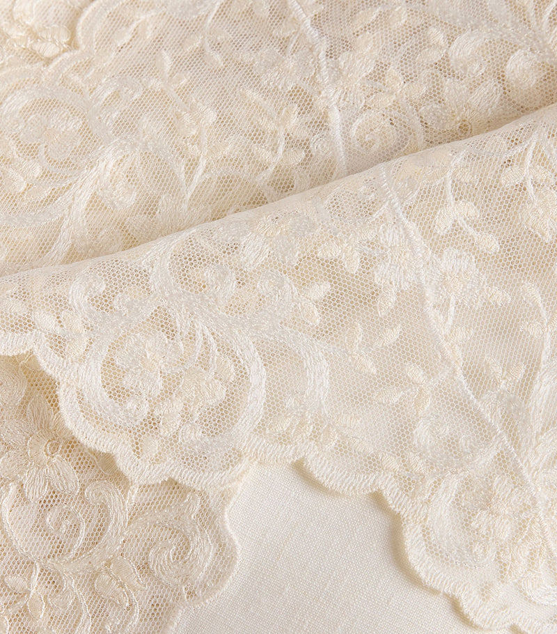 Dea Linen Lace-Trim Elite Tablecloth 170cm x 270cm - British product