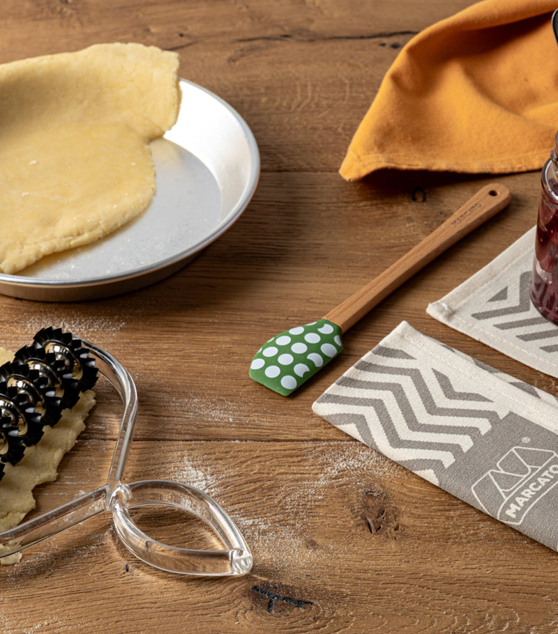 Marcato Cakes Like a Pro baking set, UK version