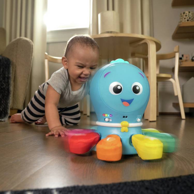 Baby Einstein Ocean Explorers Crawl & Chase activity toy, UK version