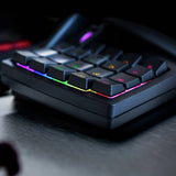 Razer Tartarus V2 gaming keypad black (British brand)