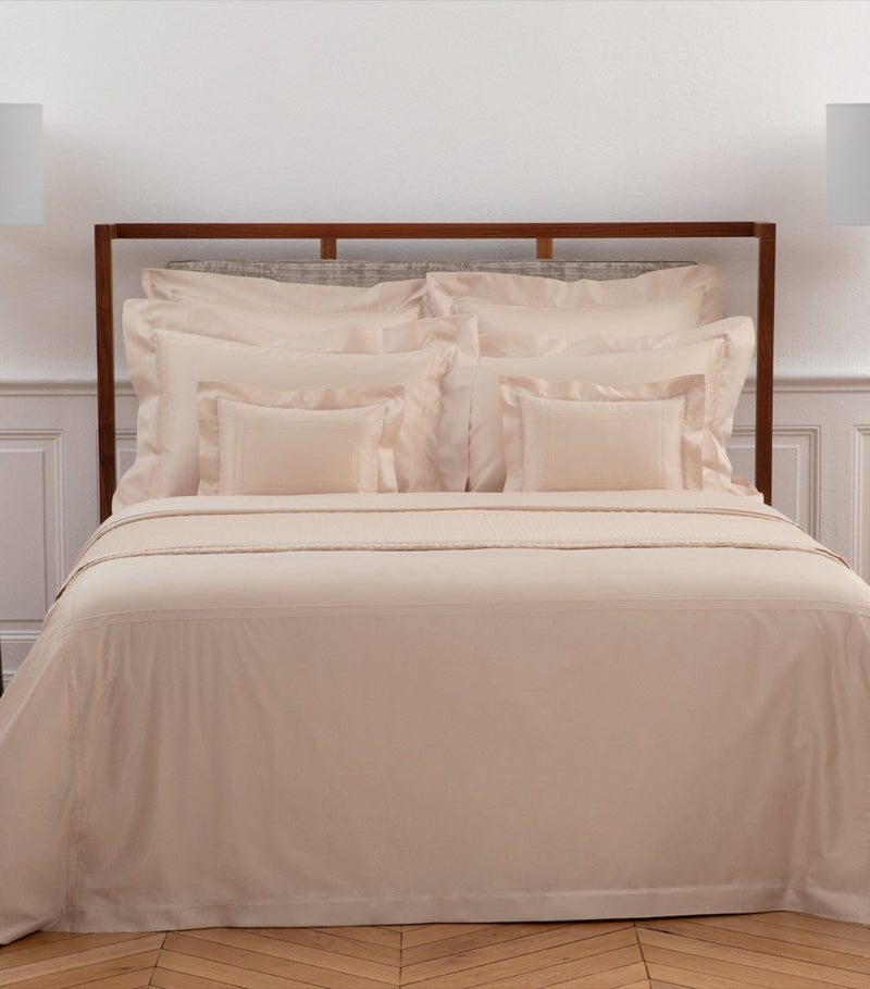 Yves Delorme Adagio fitted sheet 215cm x 215cm (British brand)