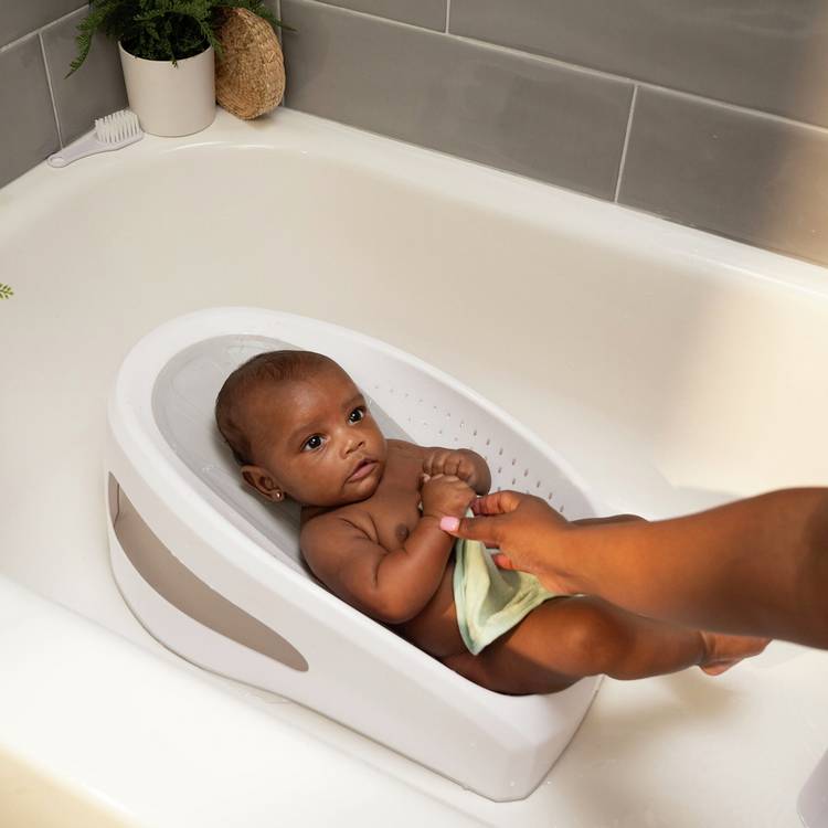 Ingenuity Easy Rinse Bather baby bath, UK version