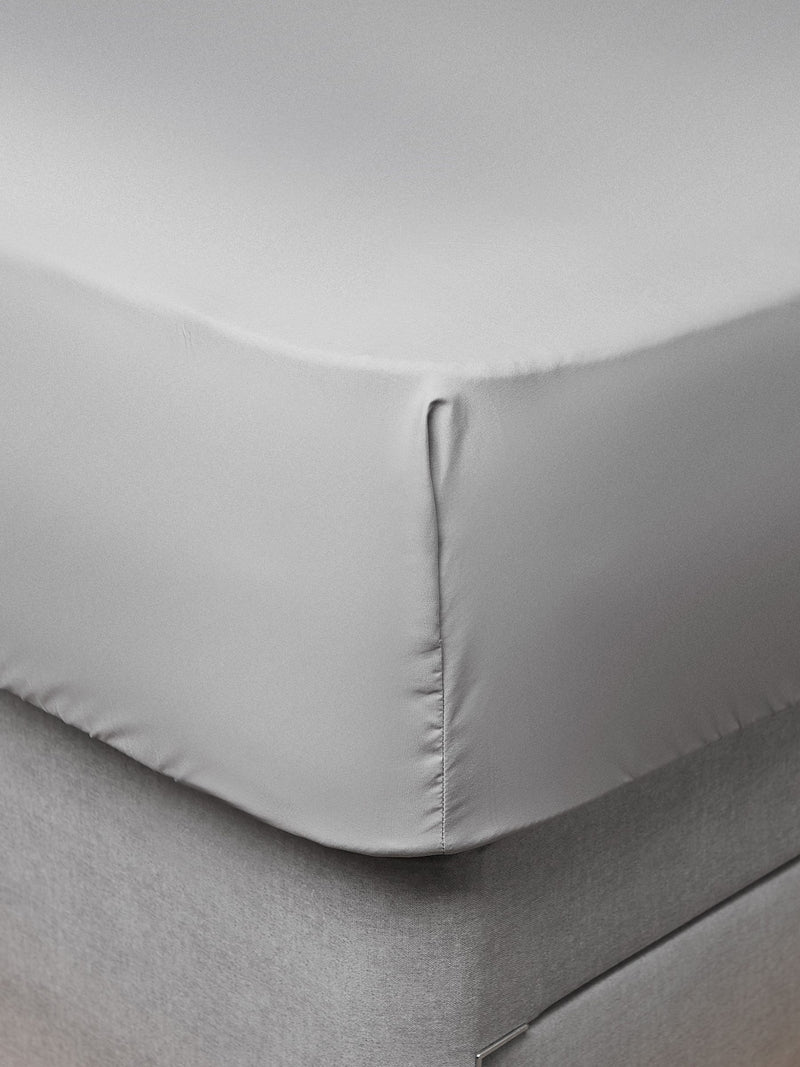 Silentnight Silver Supersoft Fitted Sheet