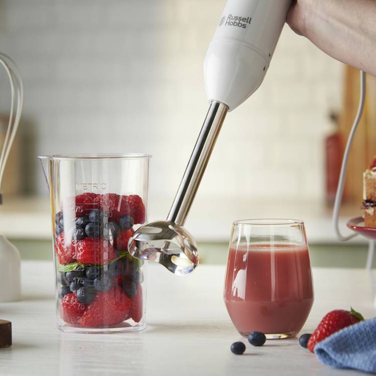 Russell Hobbs 3-in-1 electric hand blender 700W, UK version