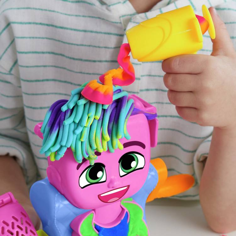 Play-Doh Hair Stylin' Salon playset with 6 tubs and 7 accessories (British brand)