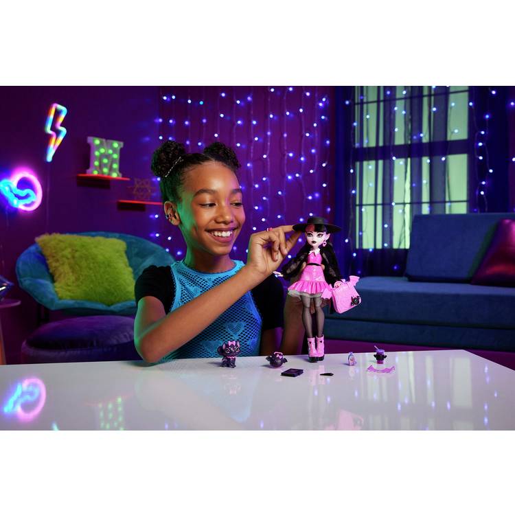 Monster High Draculaura fashion doll - British product