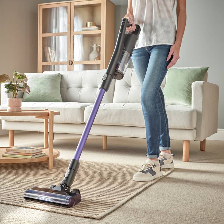 Bush cordless vacuum cleaner 2-in-1 British product