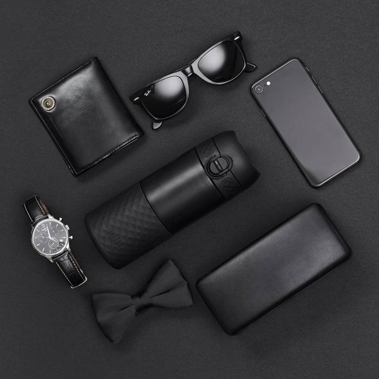 Ion8 black travel mug 360ml - British product