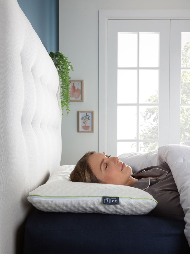 Snuggledown Medium Back Sleeper Memory Foam Pillow with White Cover (British brand)