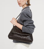 Bottega Veneta leather Giorno shoulder bag 19x33cm, UK version