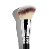 Sigma Beauty Soft Angled Cheek Brush for Cream Blush (British brand)