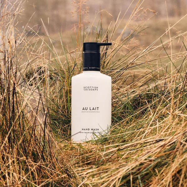 Scottish Fine Soaps Au Lait Hand Wash 300ml (British brand)