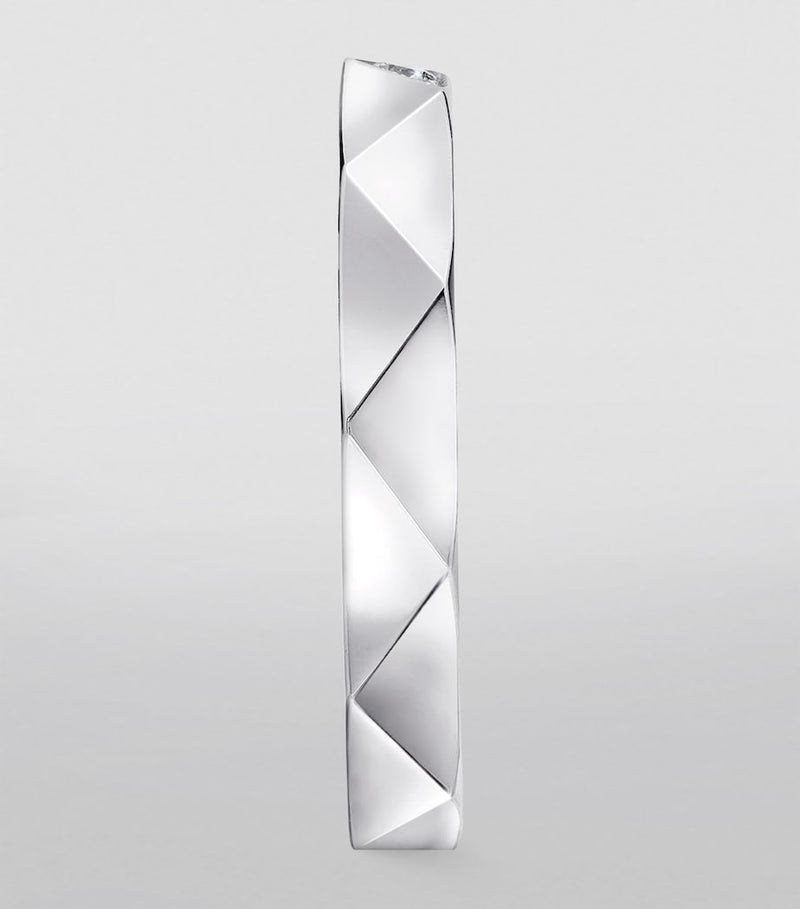 Graff Laurence Graff Signature diamond ring, UK version