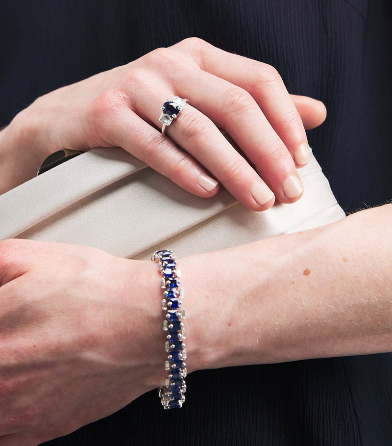 Suzanne Kalan one-of-a-kind ring with blue sapphire and diamonds - British product