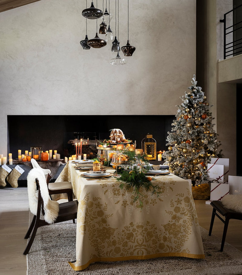 Le Jacquard Français Féerie tablecloth 175cm x 250cm, UK version