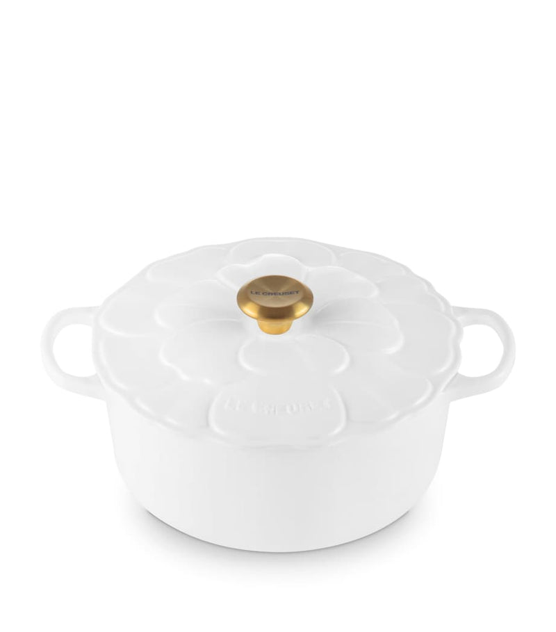 Le Creuset cast iron petal casserole dish 26cm, UK version