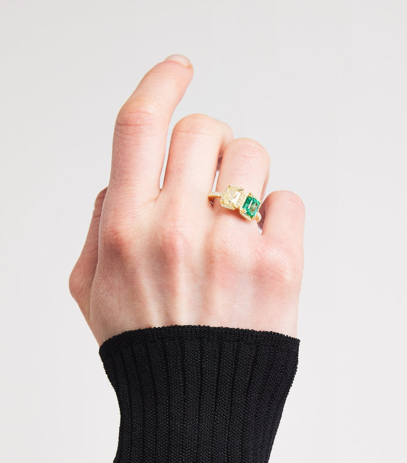 Suzanne Kalan Toi et Moi ring with emerald and diamonds in yellow gold, UK version