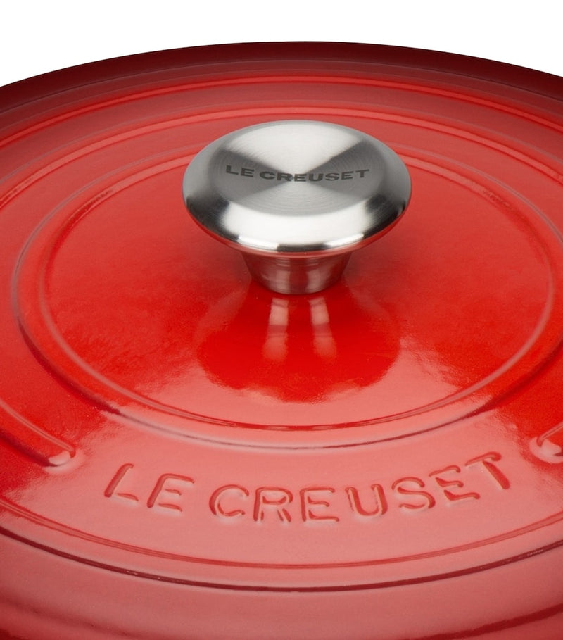 Le Creuset round casserole dish 24cm, UK version
