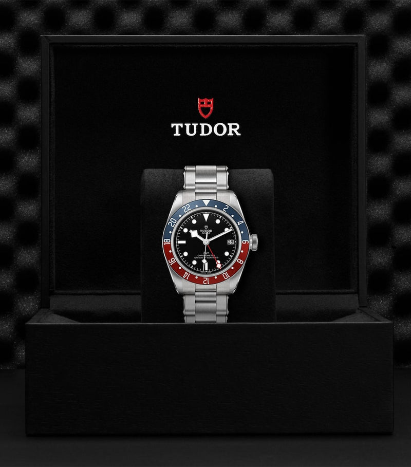 TUDOR Black Bay GMT watch 41mm with burgundy blue bezel - British product