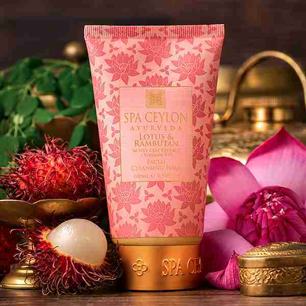 SPA CEYLON Lotus & Rambutan Facial Cleansing Foam 100ml (British brand)