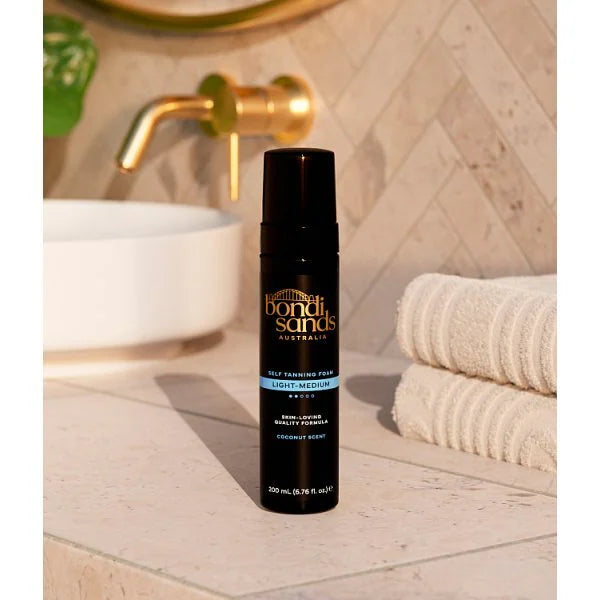 Bondi Sands self tanning foam 200ml bottle, UK version