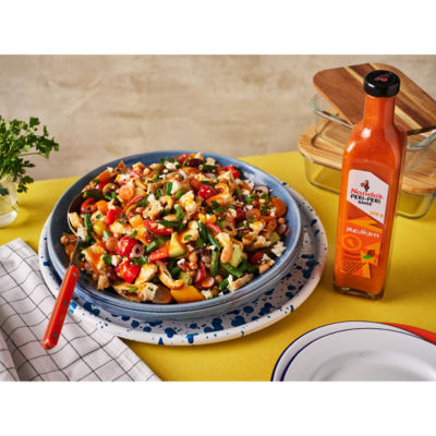 Nando's medium peri-peri sauce 500g, imported from the UK