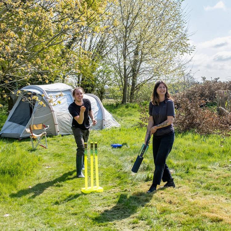 Decathlon Ultralight Plastic Cricket Set - British product