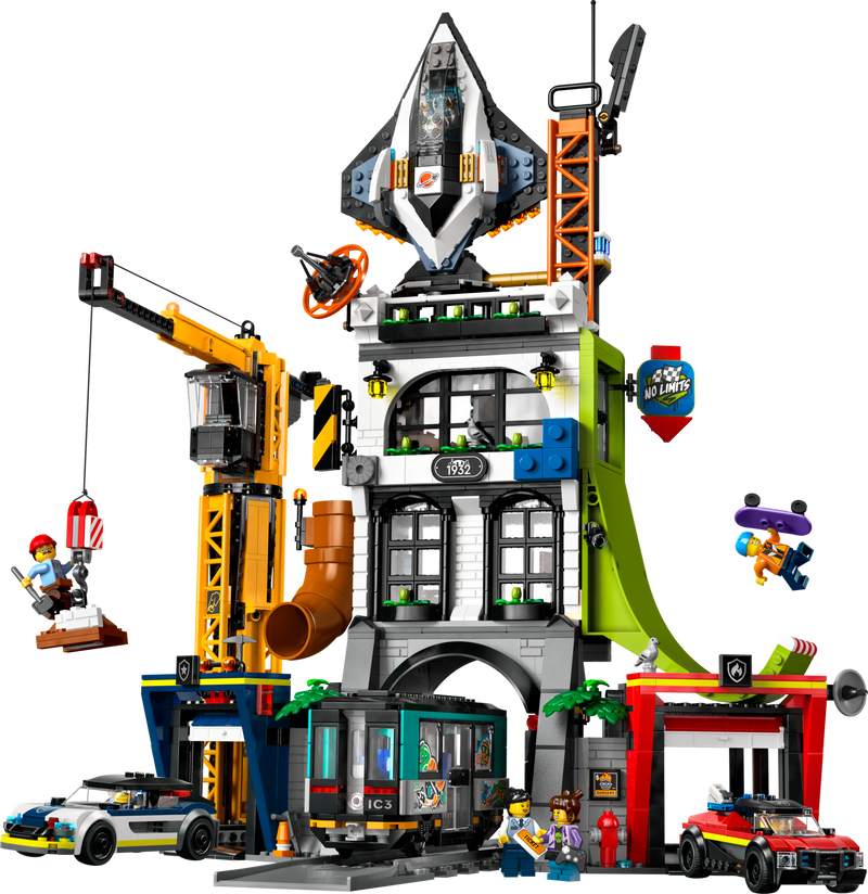 LEGO City Tower building set 1941 pieces with minifigures (British brand)