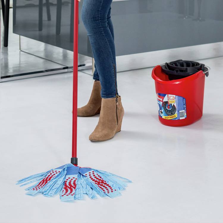 Vileda 3 Action Supermocio mop and bucket set, UK version